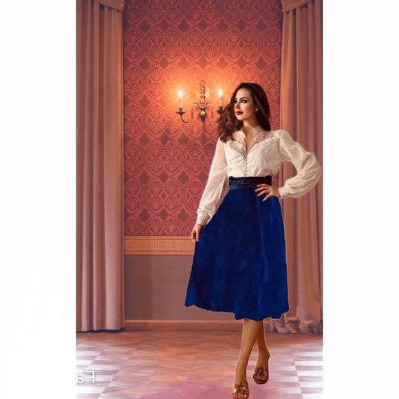 SOLD Jessica’s Gunnies Gunne Sax Blue Velvet Midi Skirt - Picture 9 of 10